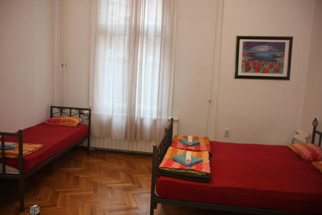 Time Hostel Belgrade Room photo