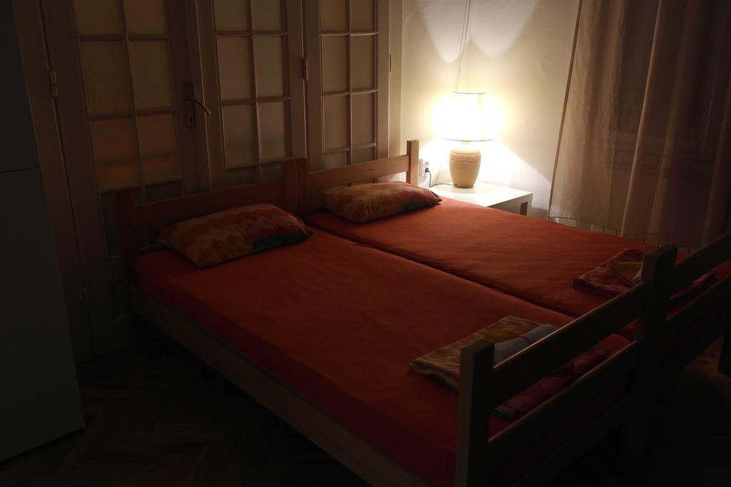 Time Hostel Belgrade Exterior photo